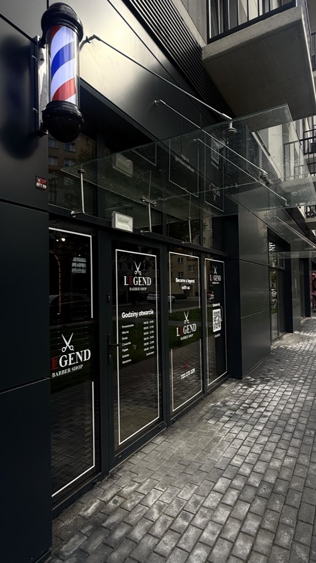 Wejście do Legend Barber Shop, Podpromie 6/L9 w Rzeszowie